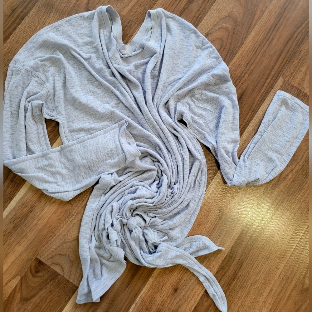 Pale blue Lululemon casual long sleeve knit top